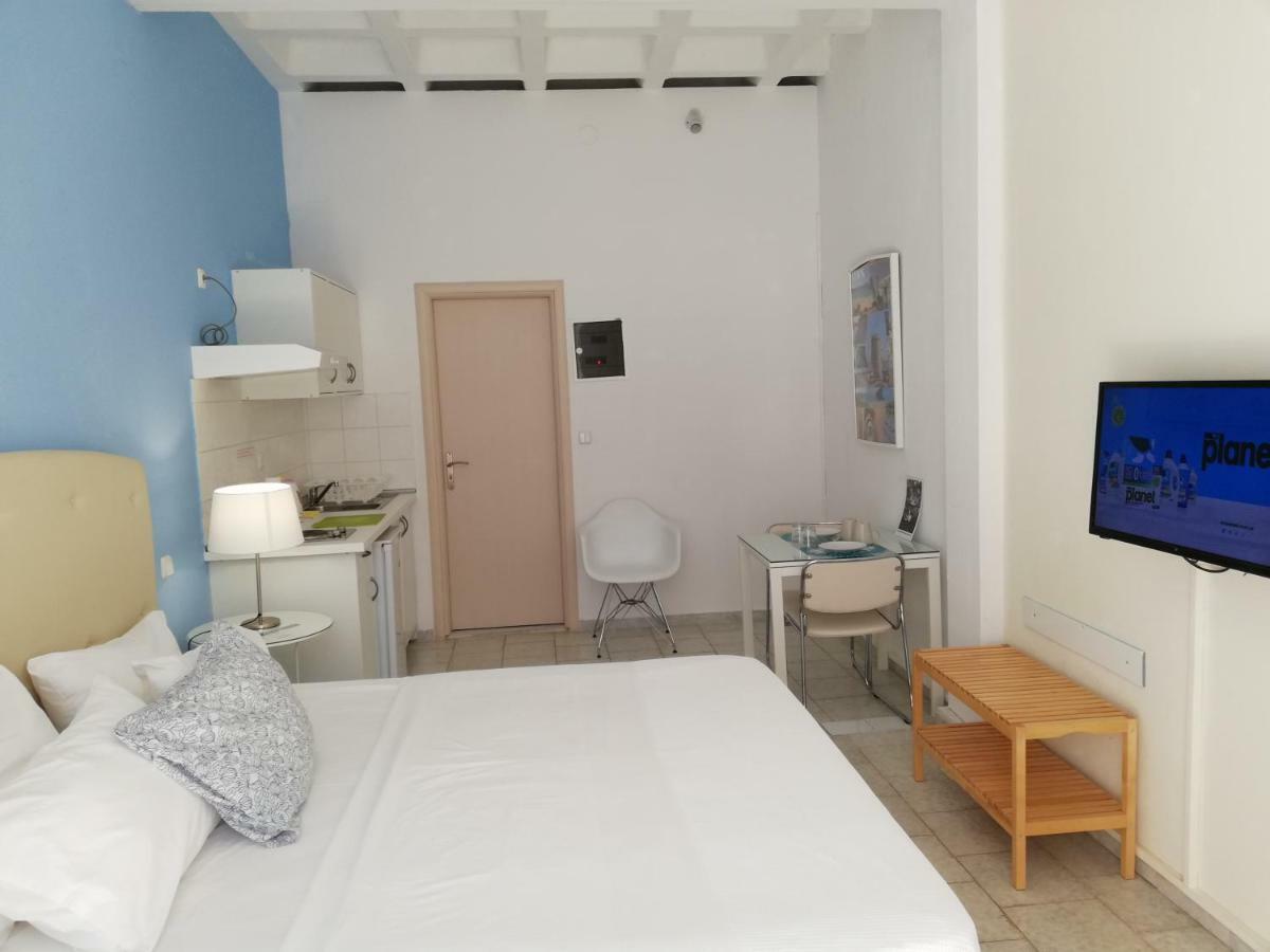 Homely Studios Chios Town Room photo